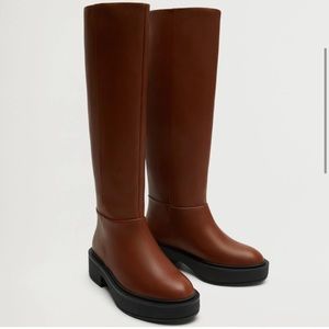 MANGO Authentic leather Boots in Caramel brown. Size 39
